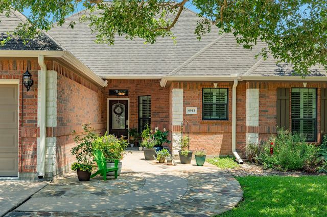 4913 Hickory Lane, Bay City, TX 77414