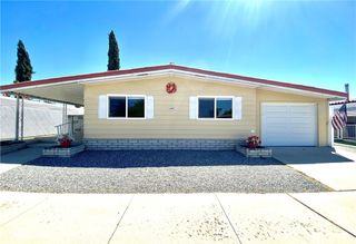 1053 W Johnston Avenue, Hemet, CA 92543