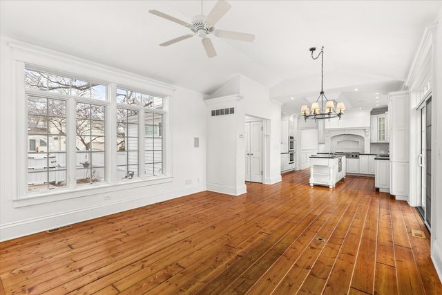 540 Pearl Street, Ottawa, IL 61350