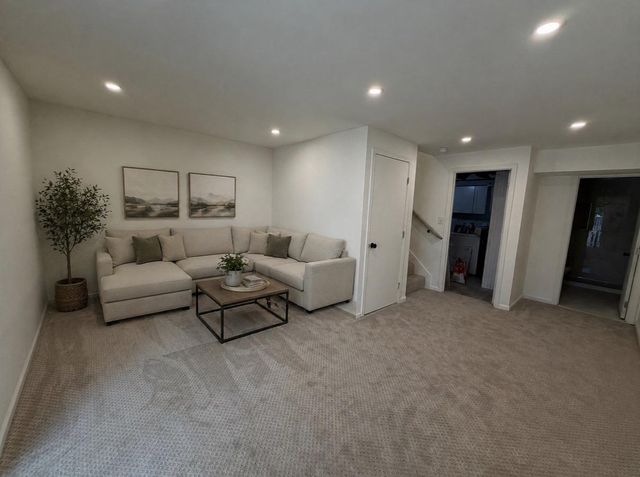 15387 GATEHOUSE TER, Woodbridge, VA 22191