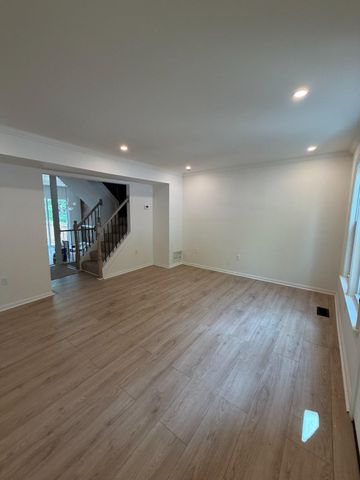 15387 GATEHOUSE TER, Woodbridge, VA 22191