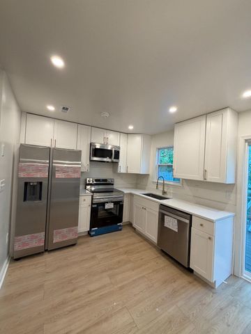 15387 GATEHOUSE TER, Woodbridge, VA 22191