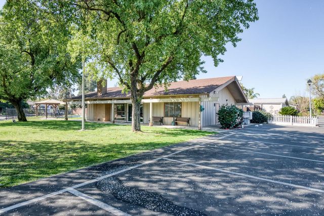 8701 Highway 41 SPC49, Fresno, CA 93720