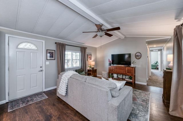 8701 Highway 41 SPC49, Fresno, CA 93720