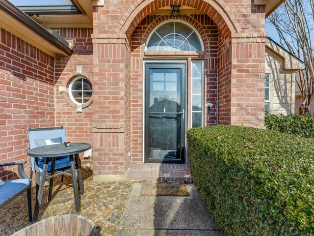 716 Fox Run Trail, Saginaw, TX 76179