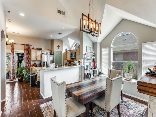 716 Fox Run Trail, Saginaw, TX 76179