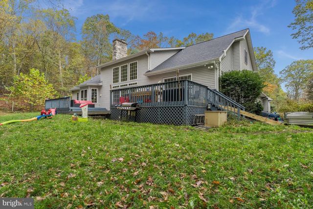 1187 MANZANEDO RD, East Stroudsburg, PA 18302