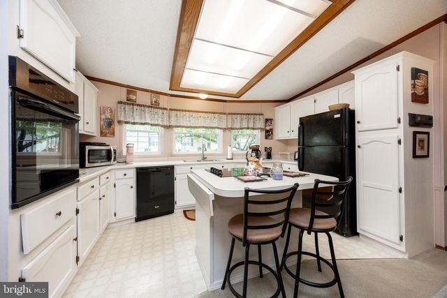 689 MIMOSA COURT, Red Hill, PA 18076
