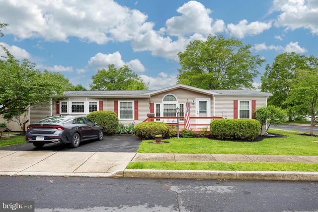 689 MIMOSA COURT, Red Hill, PA 18076