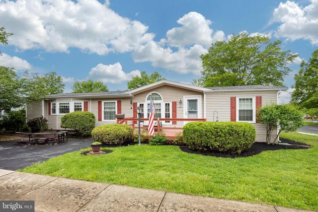 689 MIMOSA COURT, Red Hill, PA 18076