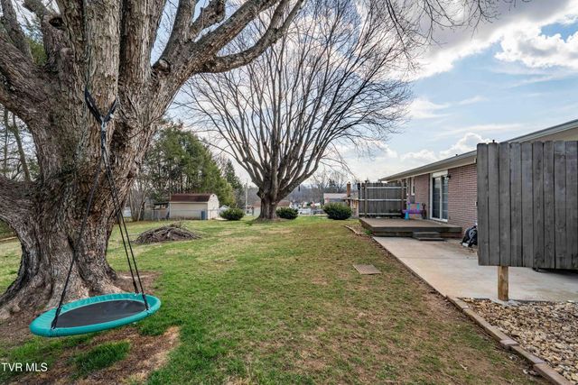 2409 Circleview Drive, Johnson City, TN 37604