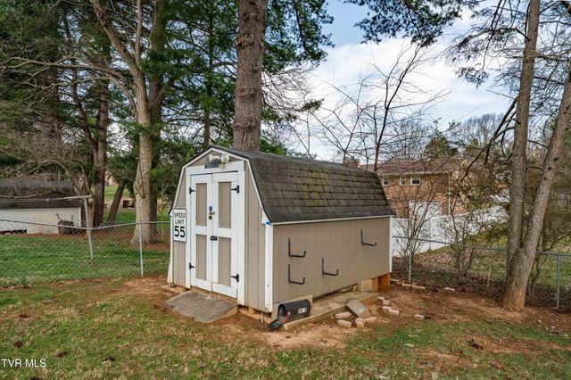 2409 Circleview Drive, Johnson City, TN 37604