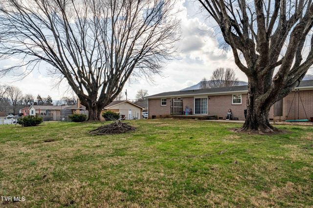 2409 Circleview Drive, Johnson City, TN 37604