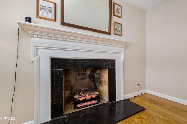 2409 Circleview Drive, Johnson City, TN 37604