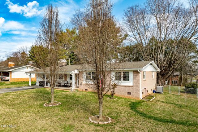 2409 Circleview Drive, Johnson City, TN 37604