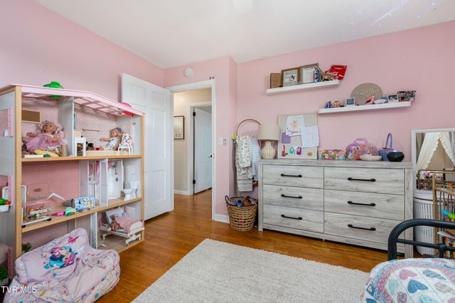 2409 Circleview Drive, Johnson City, TN 37604