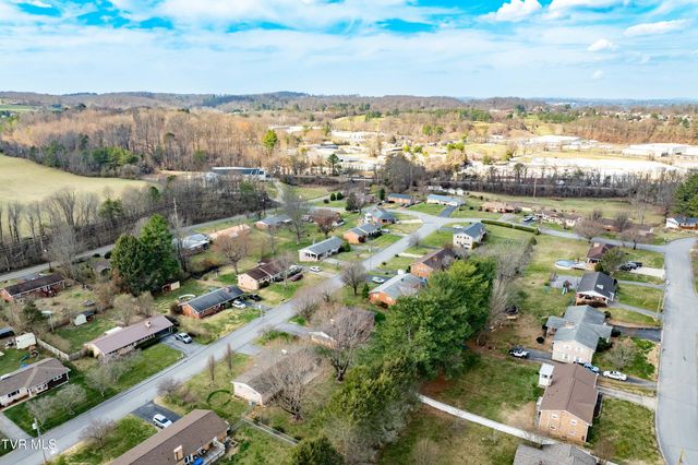 2409 Circleview Drive, Johnson City, TN 37604