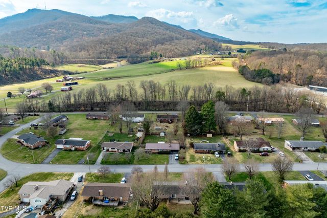 2409 Circleview Drive, Johnson City, TN 37604