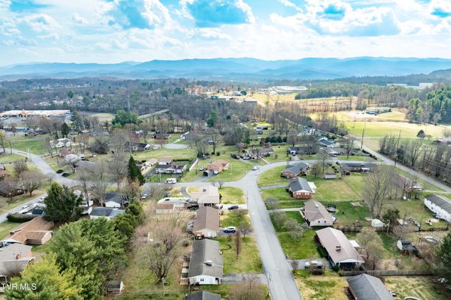 2409 Circleview Drive, Johnson City, TN 37604