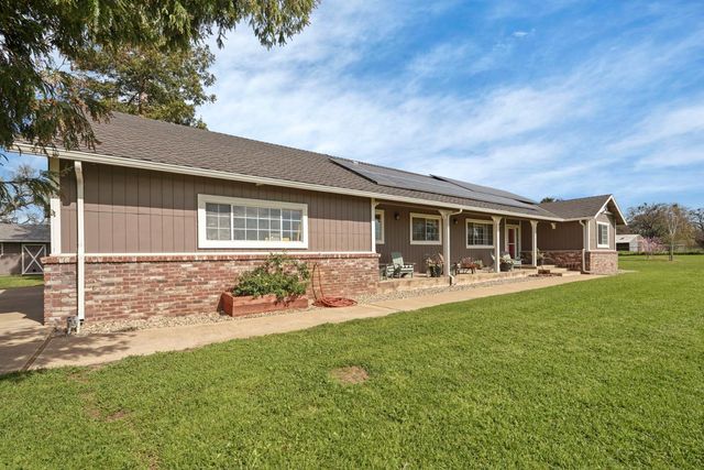 236 Creekview Ln, Wallace, CA 95254