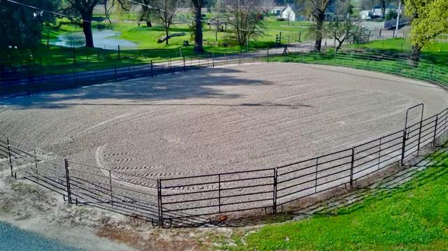 236 Creekview Ln, Wallace, CA 95254