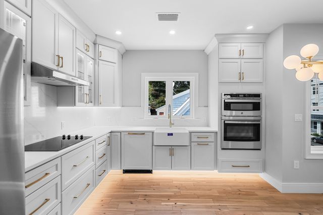 30 Pitman Rd 2, Swampscott, MA 01907