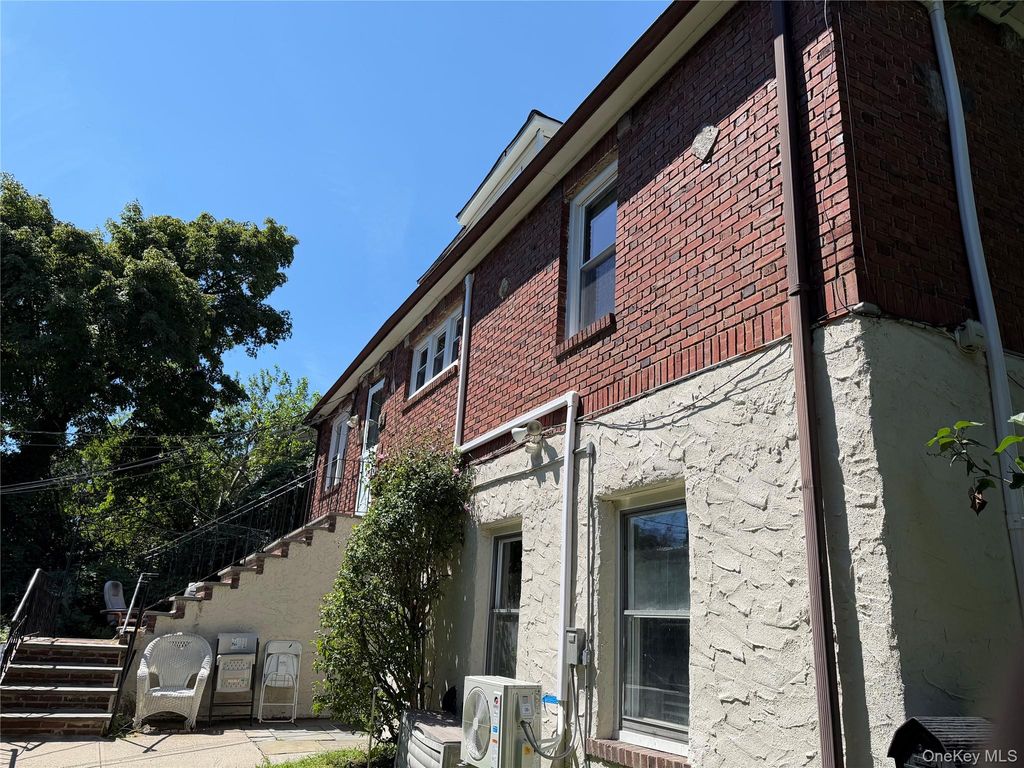 40 Paula Avenue, Yonkers, NY 10704 — photo 2
