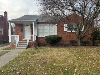 17697 Olympia, Redford, MI 48240