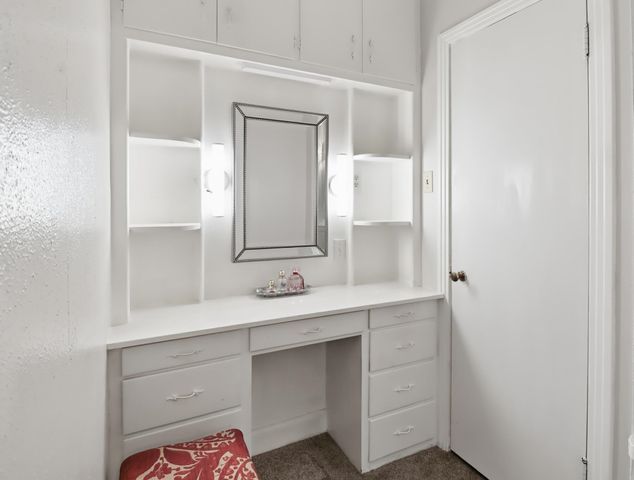 2 COVINGTON DR, Longview, TX 75602