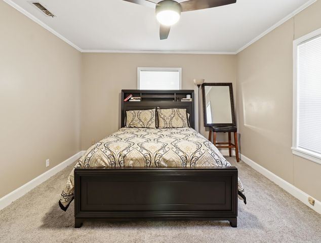 2 COVINGTON DR, Longview, TX 75602