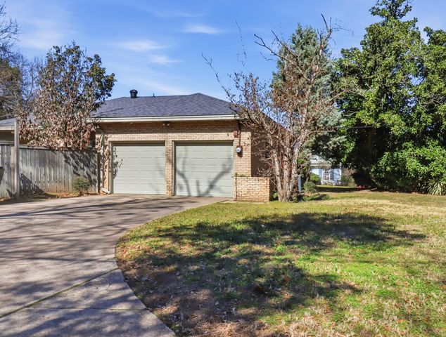 2 COVINGTON DR, Longview, TX 75602