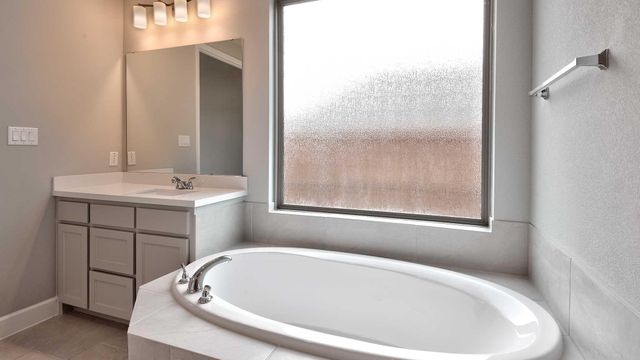 4237 Capstone Road, Midlothian, TX 76065