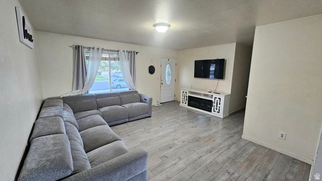 358 W LAKEWOOD DR, Provo, UT 84601