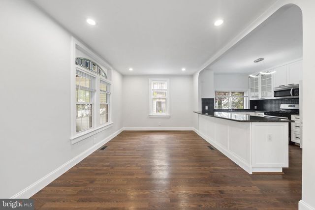 814 SOMERSET ST, Gloucester City, NJ 08030