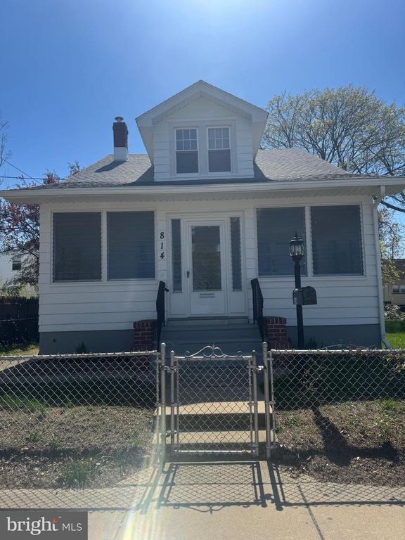 814 SOMERSET ST, Gloucester City, NJ 08030