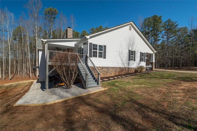 582 Temple Draketown Road, Temple, GA 30179