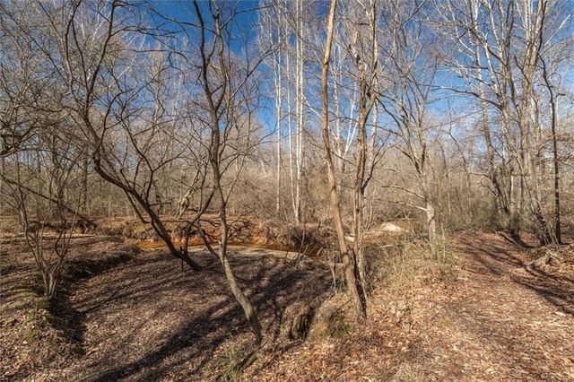 582 Temple Draketown Road, Temple, GA 30179