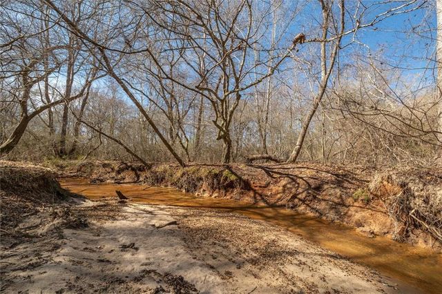 582 Temple Draketown Road, Temple, GA 30179