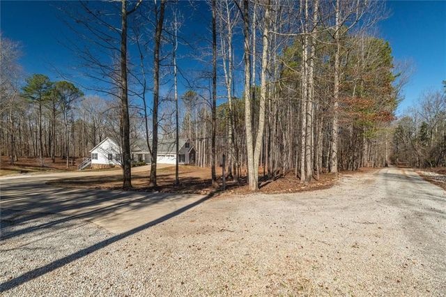 582 Temple Draketown Road, Temple, GA 30179