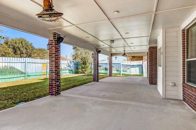 21819 Hannover Village Drive, Spring, TX 77388