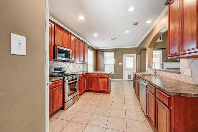 21819 Hannover Village Drive, Spring, TX 77388
