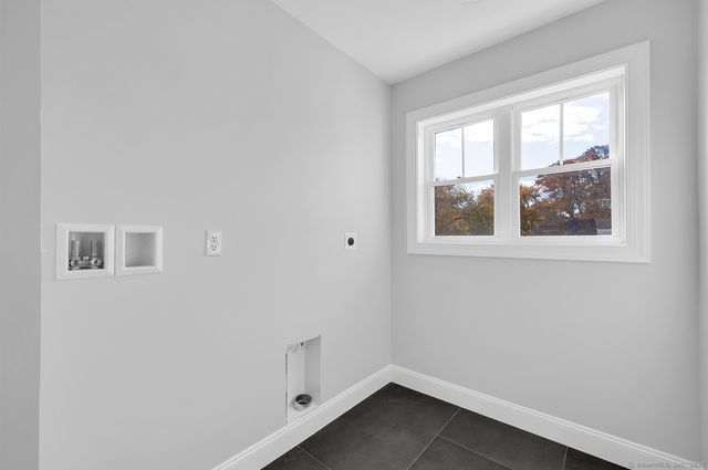 197 Vesper Street, Fairfield, CT 06825