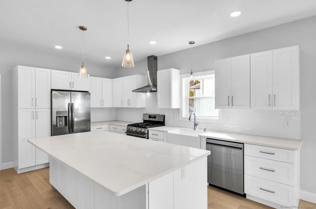 197 Vesper Street, Fairfield, CT 06825