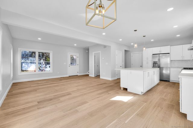 197 Vesper Street, Fairfield, CT 06825