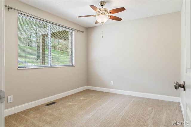 2315 Seven Pines Drive 1, St Louis, MO 63146