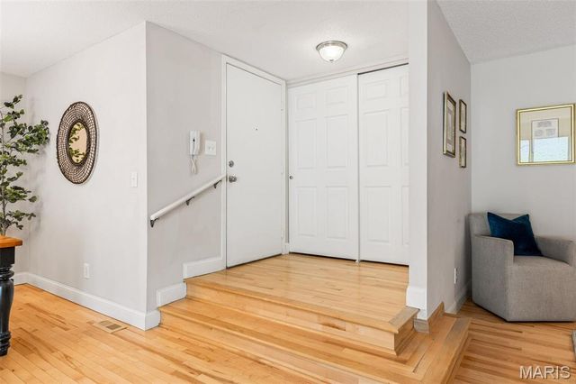 2315 Seven Pines Drive 1, St Louis, MO 63146