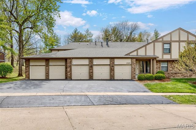 2315 Seven Pines Drive 1, St Louis, MO 63146