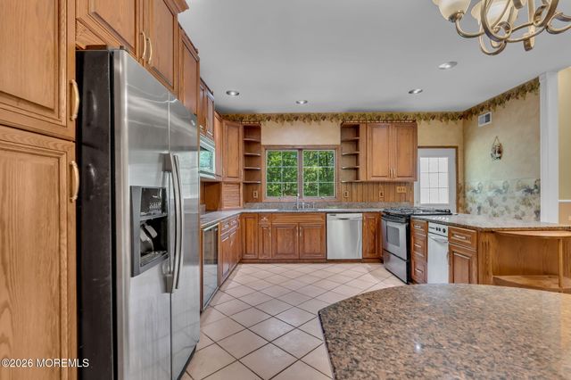 203 Superior Court, Toms River, NJ 08755