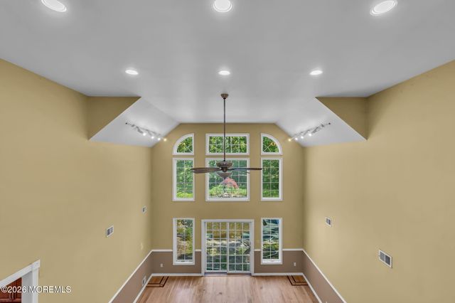 203 Superior Court, Toms River, NJ 08755