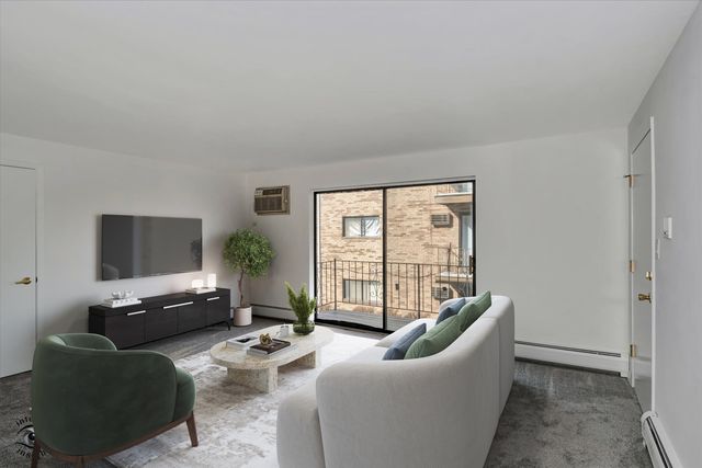 6317 W 64th Place 2S, Chicago, IL 60638